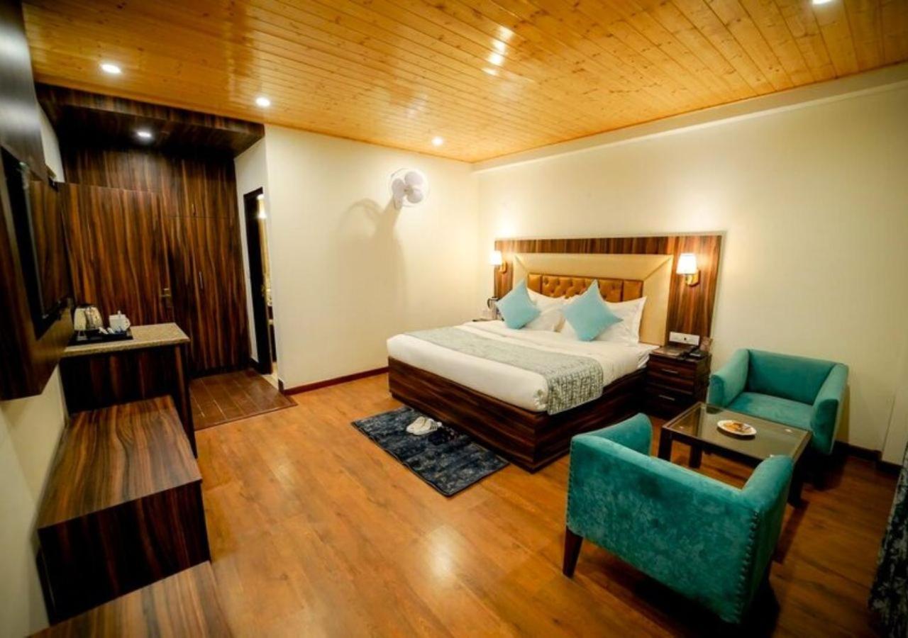 Hotel Simsa Heights Manali Exterior foto